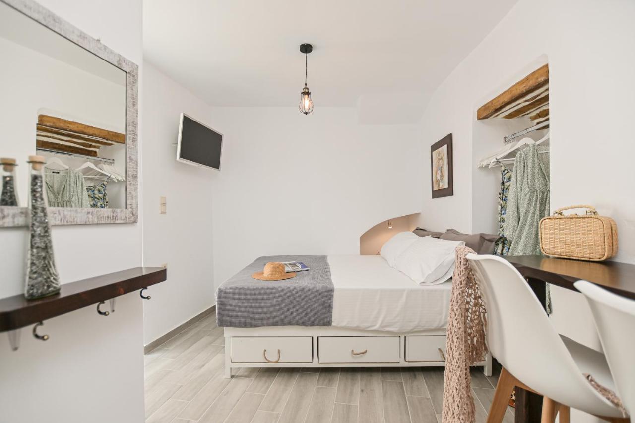 Venetian Suites III Naxos City Exterior photo